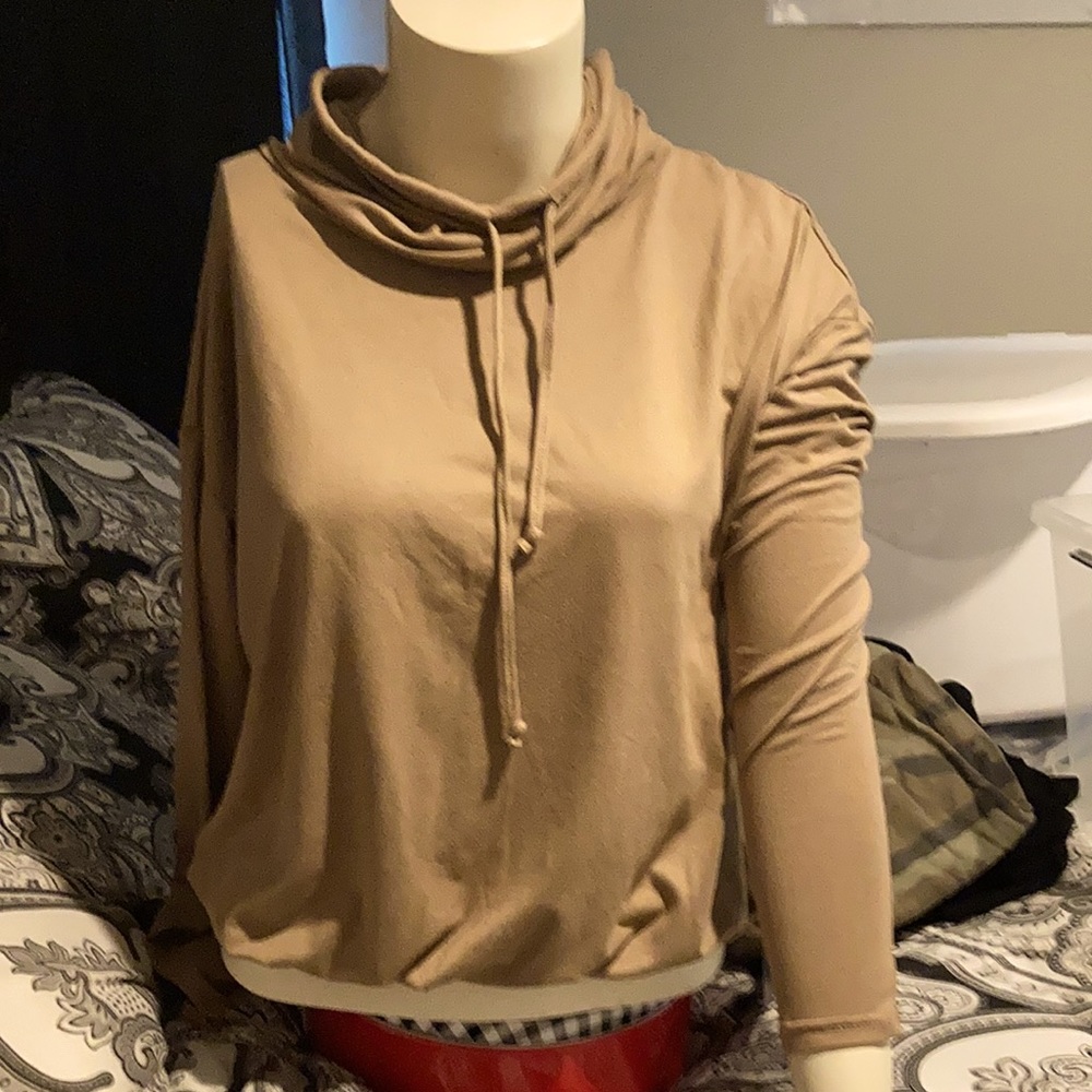 YMI beige cowl neck top women’s size Large NWT